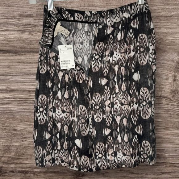 H&M Ruffle Skirt: Shimmery Abstract Print - Picture 3 of 5